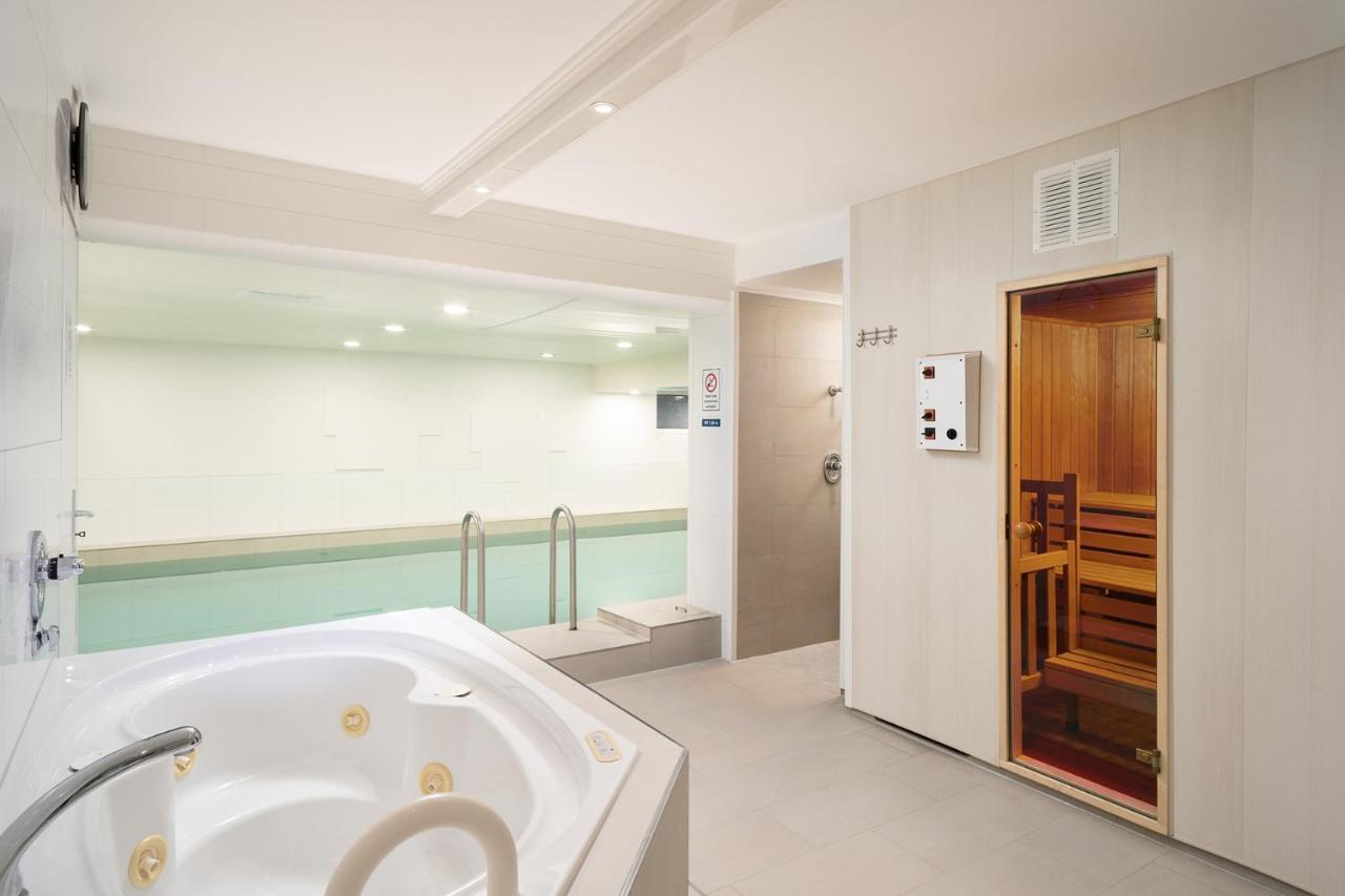 Hotel Haus Am Park Borkum Bagian luar foto