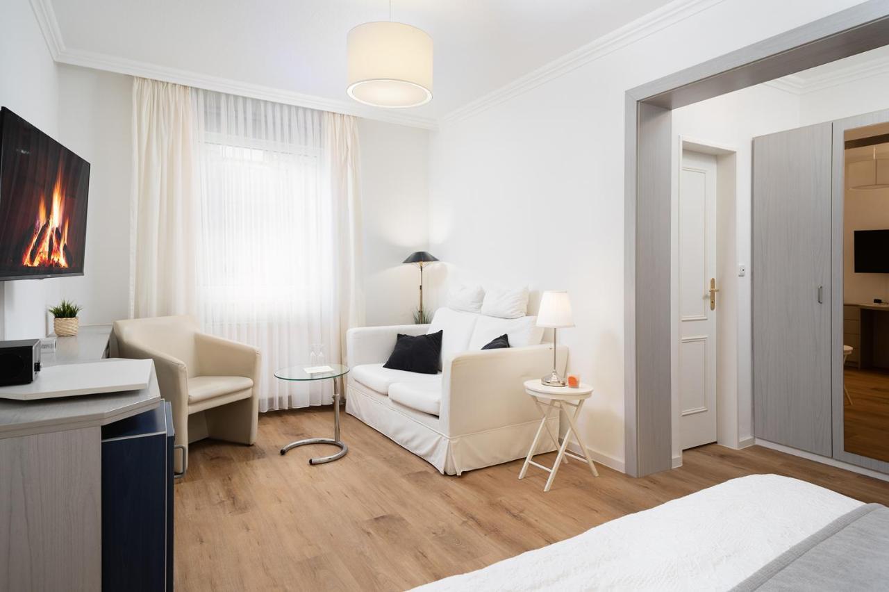 Hotel Haus Am Park Borkum Bagian luar foto