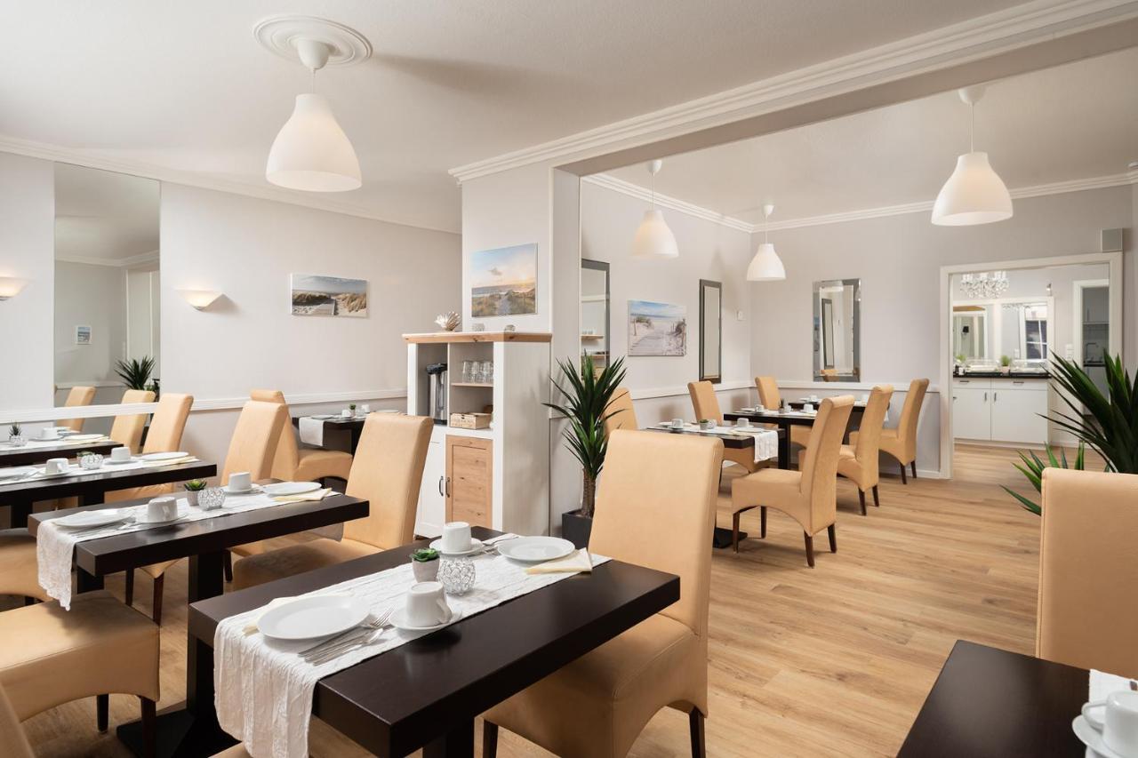 Hotel Haus Am Park Borkum Bagian luar foto